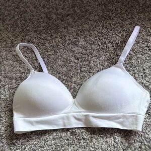 White Seamless Bra